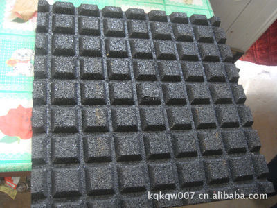 【特賣廣場專用T型溝槽防滑耐磨磚】價格,廠家,圖片,塑料、塑膠、橡膠地板,魏縣鳴仁橡膠制品mdash;&mdash;銷售一部-